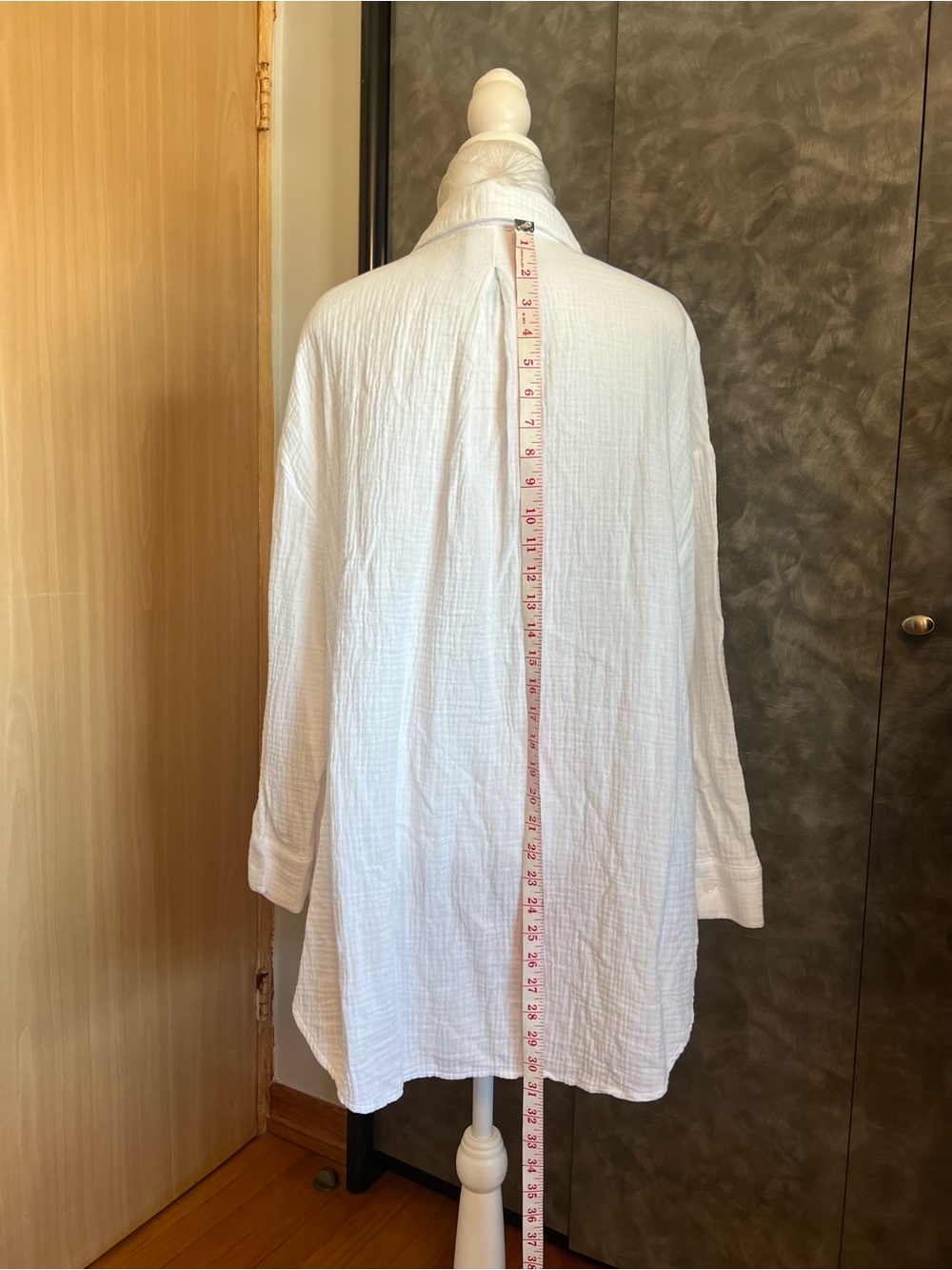Universal Thread Cream Lightweight Button-Front Blouse - Picture 2 of 5